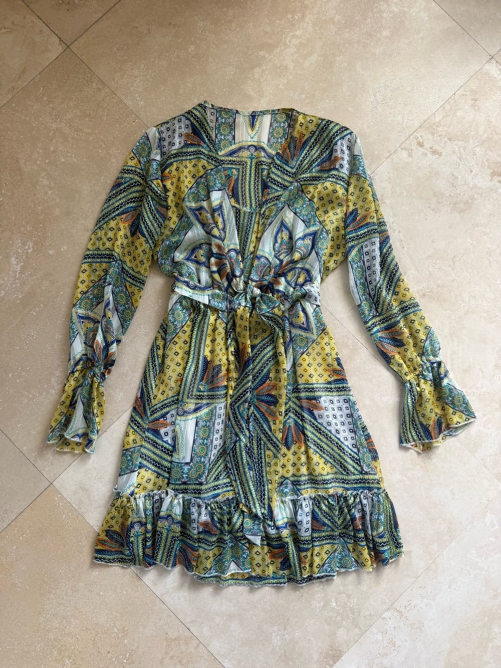 Printed Long-Sleeve Ruffled Hem Dress in Yellow and Green